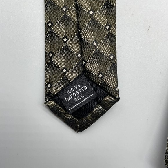 Croft & Barrow Men's Geometric Pattern 100% Imported Silk Neck Tie Brown Multi - Picture 5 of 6